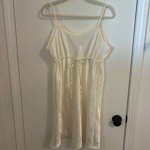 Vintage Jaclyn Smith Heart Ivory Silky Nightie Slip dress